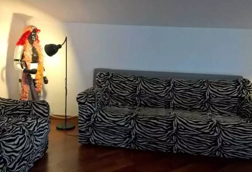 ペンション Villa Cardinal Apartments