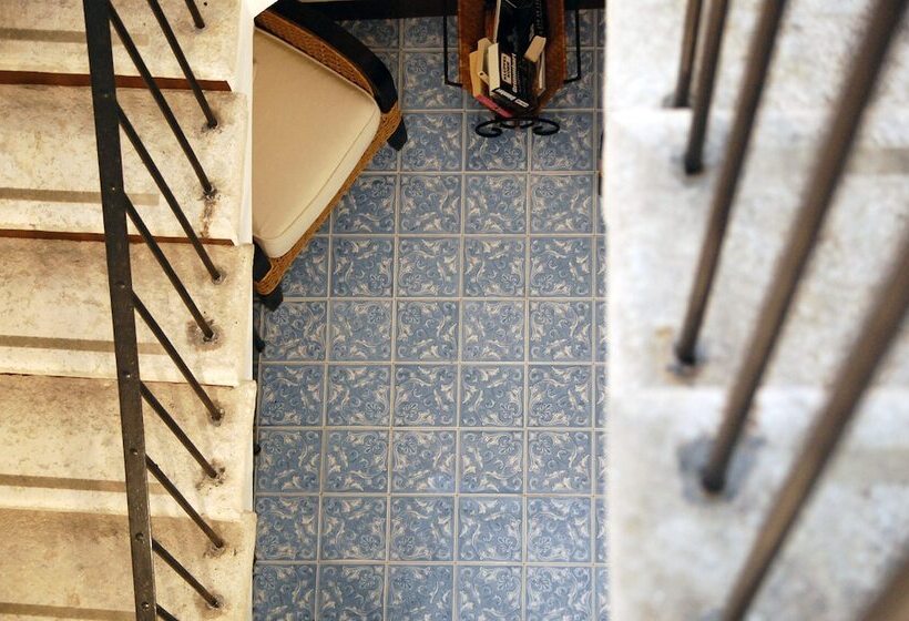 تختخواب و صبحانه Palazzo Bianchi Domus Holidays