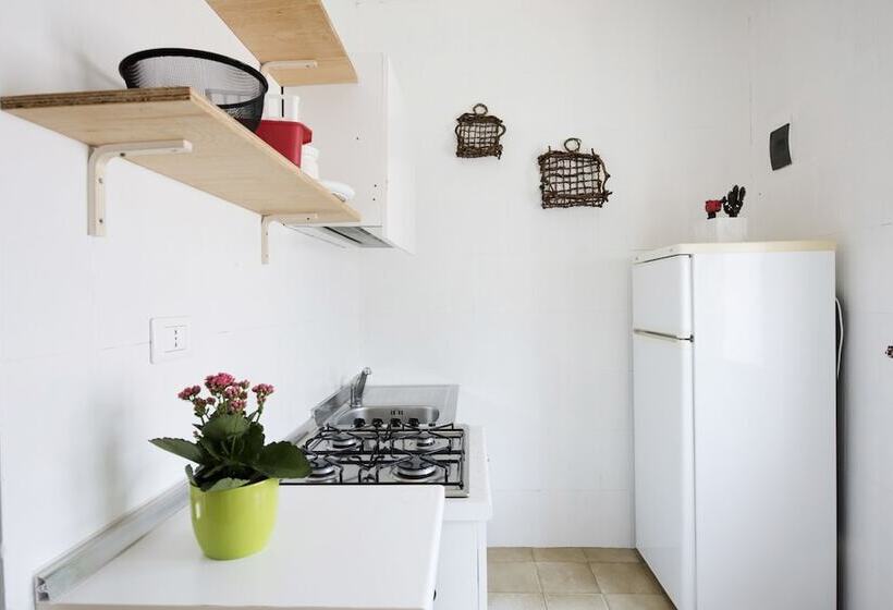 בית מלון כפרי Rocca Dei Tramonti