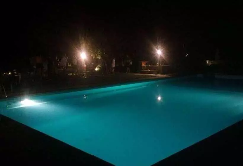 田舎風ホテル Il Borgo Di Faeta