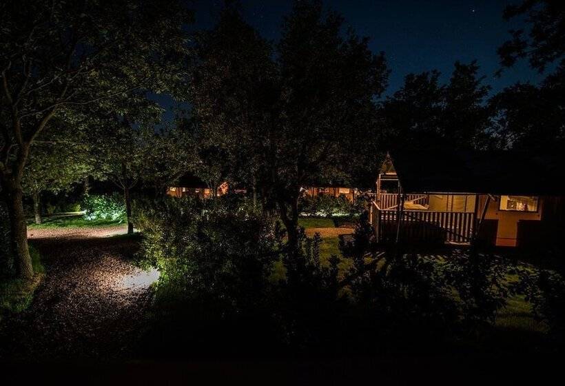 هتل Glamping Tenuta Poggio Rosso