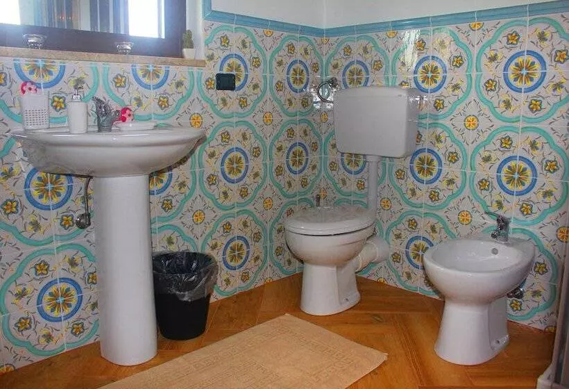 Aamiaismajoitus (B&B) Casale Racalmare