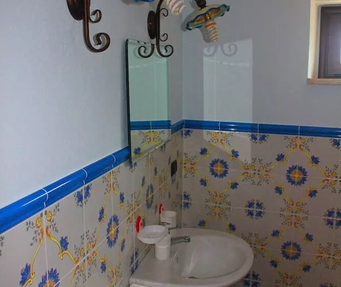 Aamiaismajoitus (B&B) Casale Racalmare