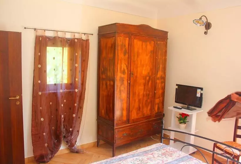 Aamiaismajoitus (B&B) Casale Racalmare