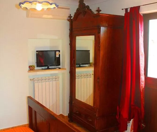 Aamiaismajoitus (B&B) Casale Racalmare