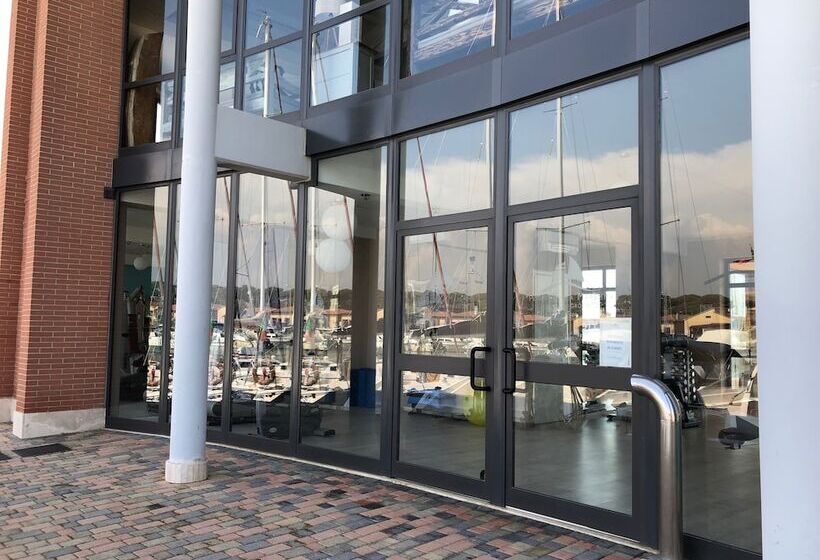 ホテル Yacht Suite   Marina Di Grosseto