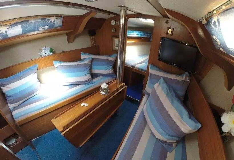 Hotelli Yacht Suite   Marina Di Grosseto