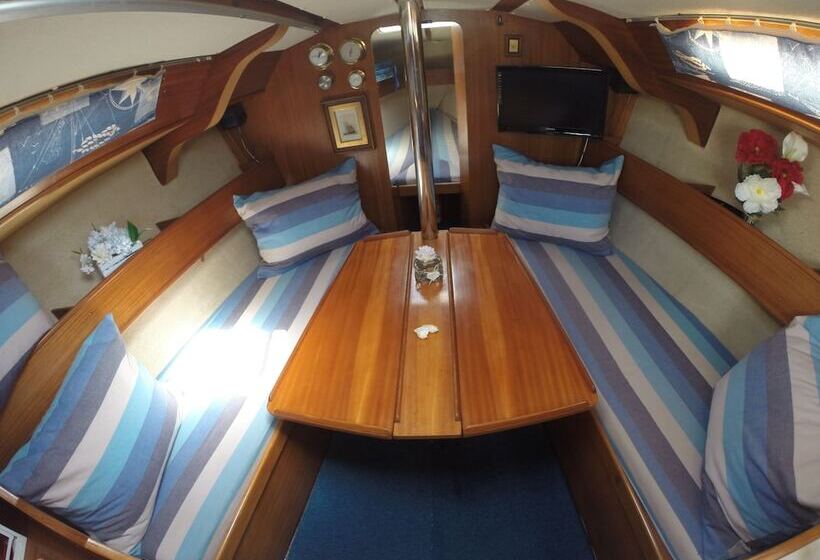 ホテル Yacht Suite   Marina Di Grosseto