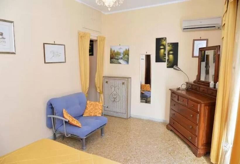 تختخواب و صبحانه Friendly House Rome