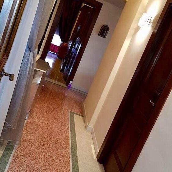 تختخواب و صبحانه Friendly House Rome