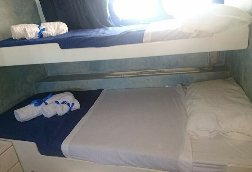 هتل Boat&breakfast Stella Marina