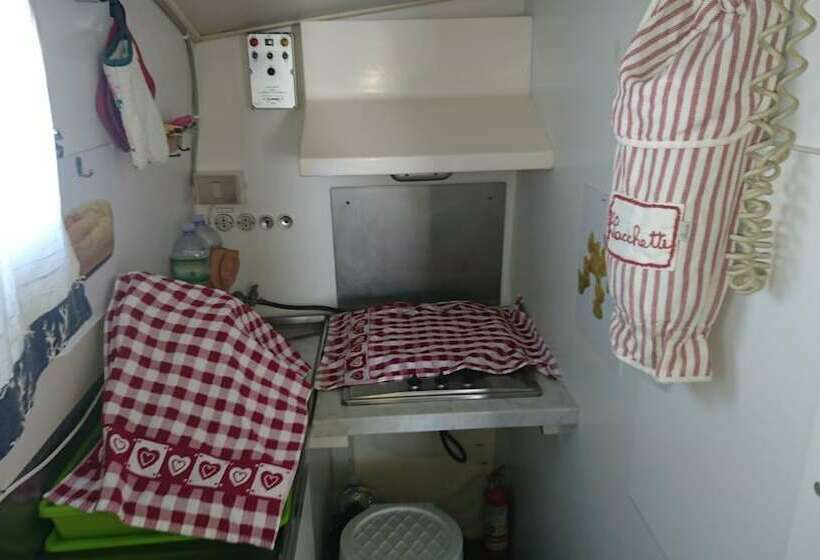 هتل Boat&breakfast Stella Marina