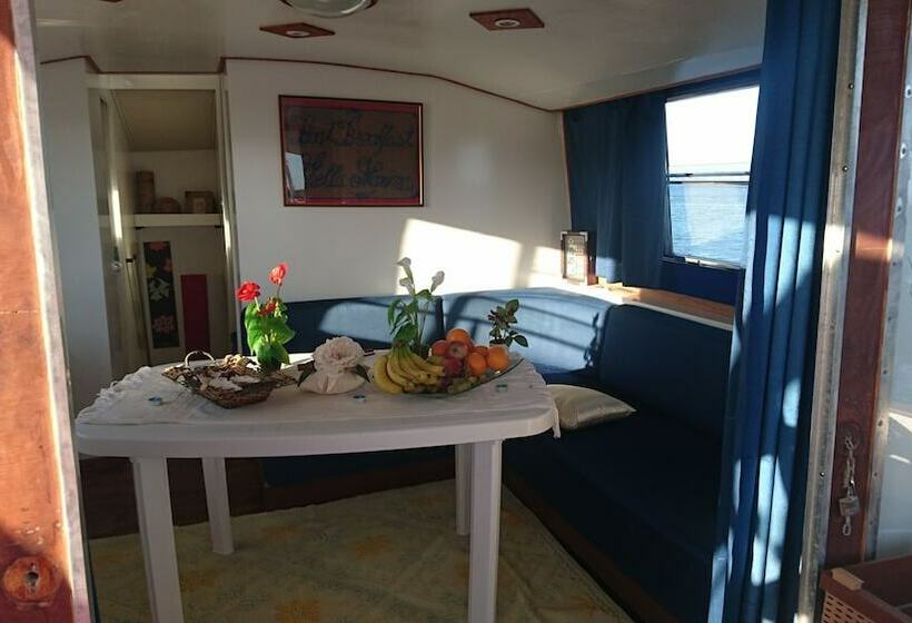 هتل Boat&breakfast Stella Marina