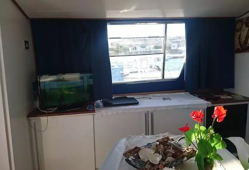 ホテル Boat&breakfast Stella Marina