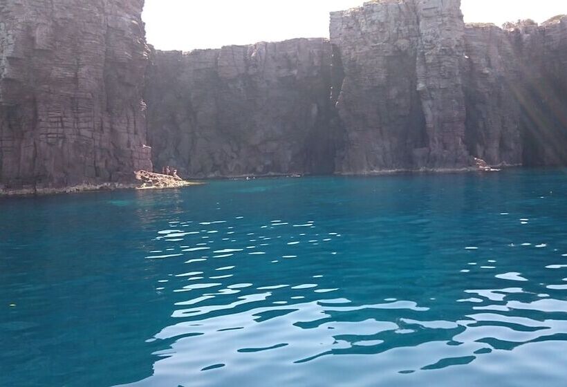 هتل Boat&breakfast Stella Marina