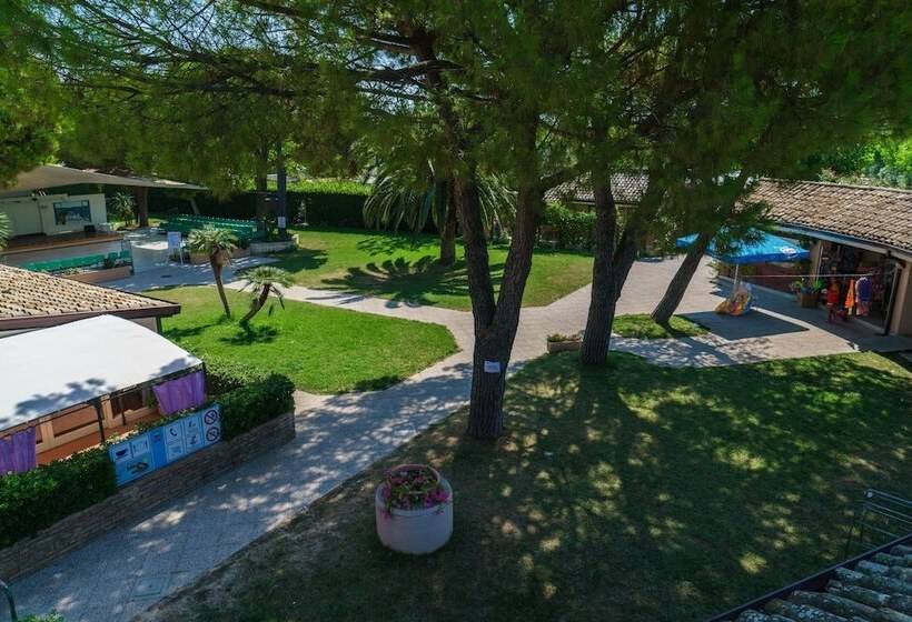 Отель Centro Vacanze Camping Spinnaker