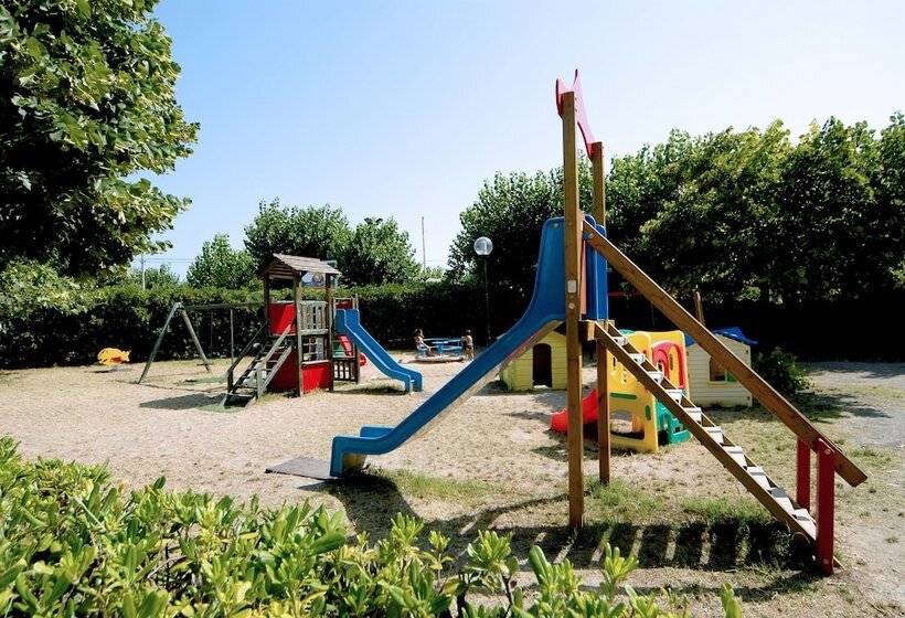 Отель Centro Vacanze Camping Spinnaker