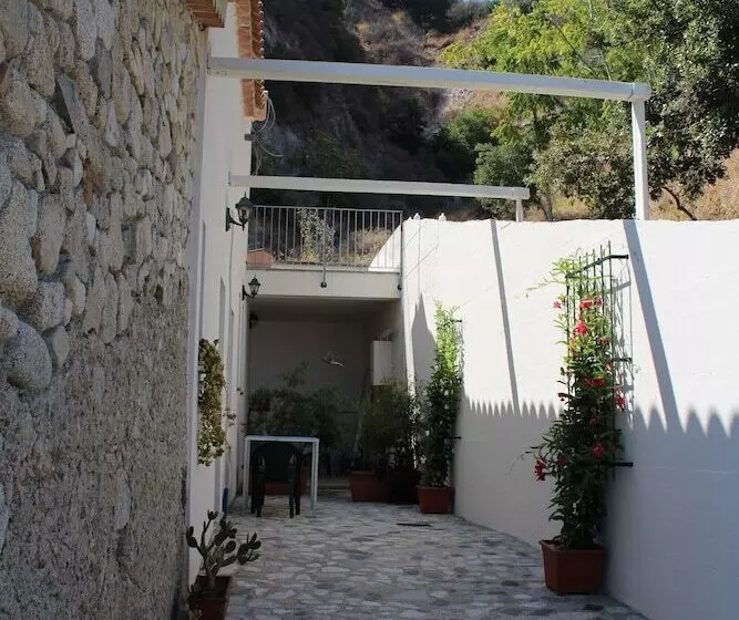 田舎風ホテル Agriturismo Casato Ruggero