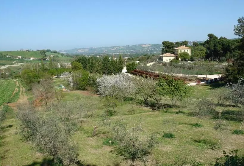 Maaseutuhotelli Agriturismo La Limonaia