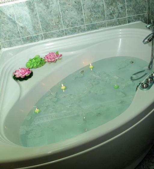 여관 & Resort Bee Queen