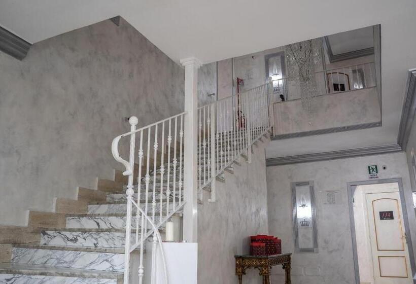 여관 & Resort Bee Queen