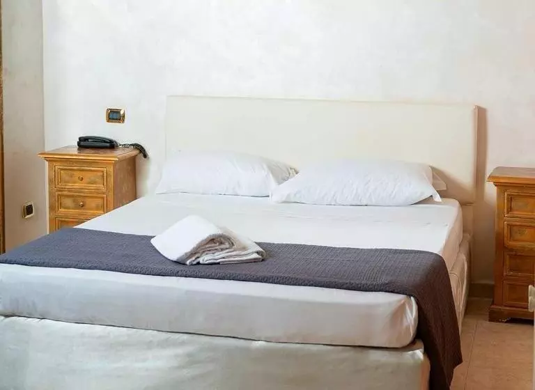 簡易ホテル & Resort Bee Queen