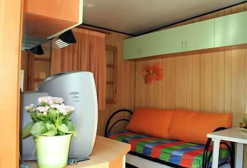 Hotelli Camping Arcobaleno