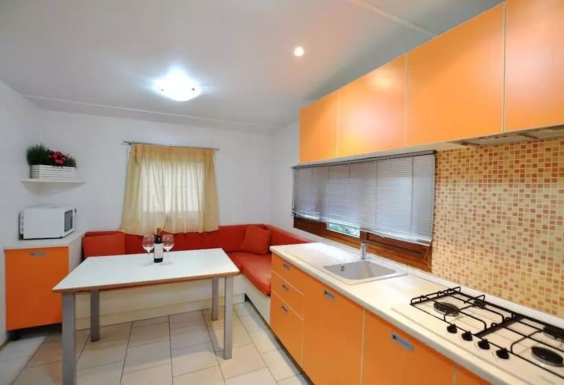 Hotelli Camping Arcobaleno