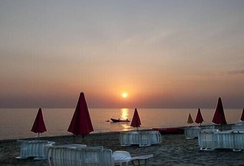 استراحتگاه Villaggio Irene