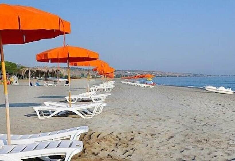 استراحتگاه Villaggio Irene