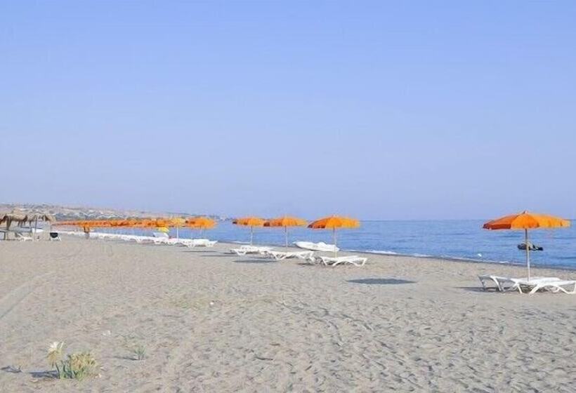 استراحتگاه Villaggio Irene