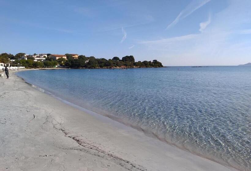 ベッドアンドブレックファースト Antica Isola