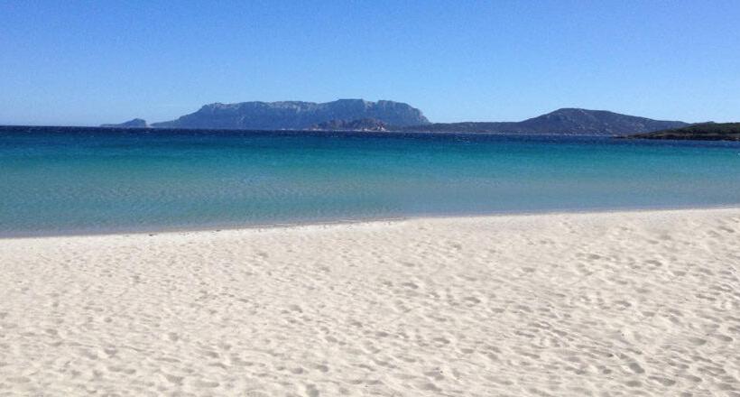 ベッドアンドブレックファースト Antica Isola