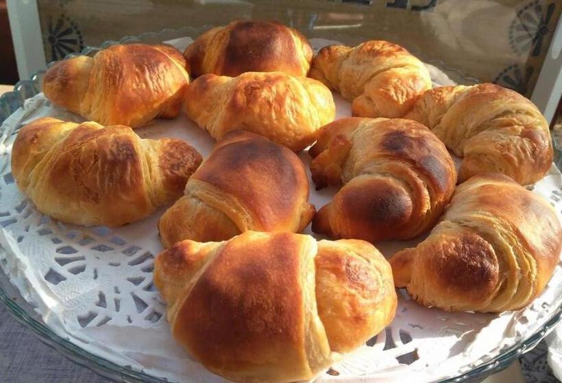 ベッドアンドブレックファースト Antica Isola