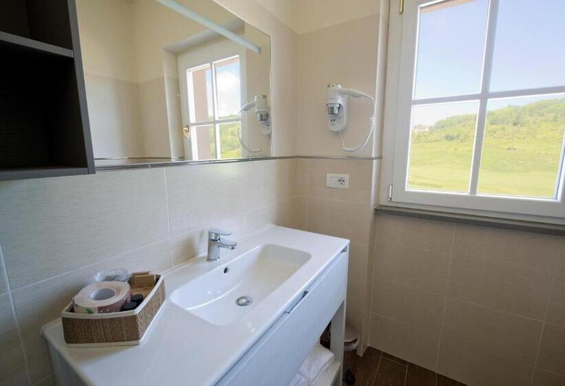 여관 Villa Carolina Resort