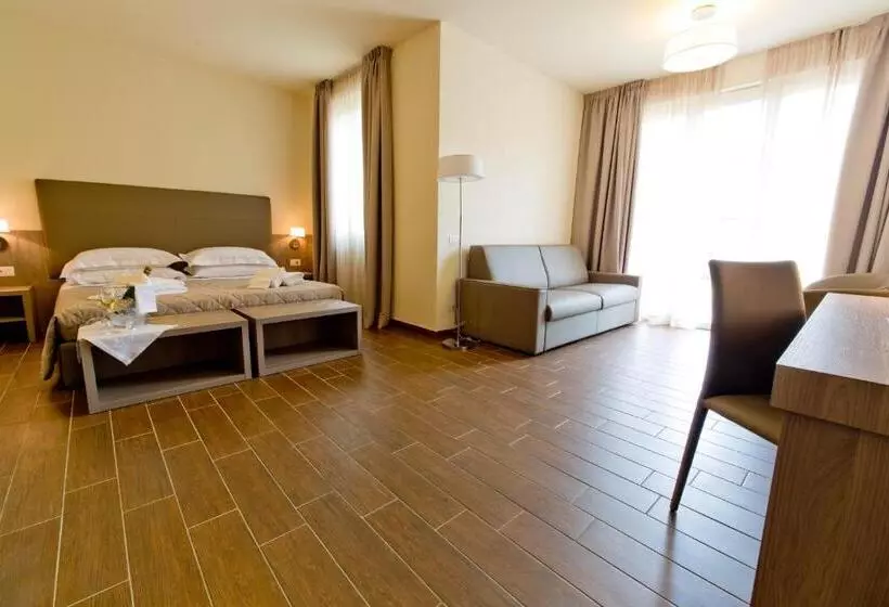 Hostelli Villa Carolina Resort