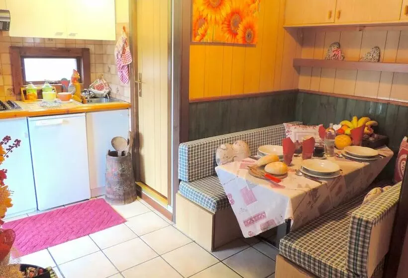 هتل Villaggio Turistico Camping Cervino