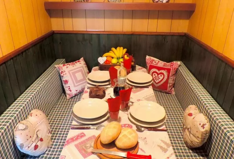 هتل Villaggio Turistico Camping Cervino