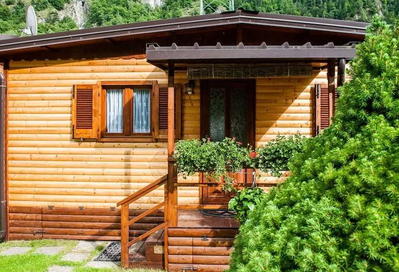 هتل Villaggio Turistico Camping Cervino