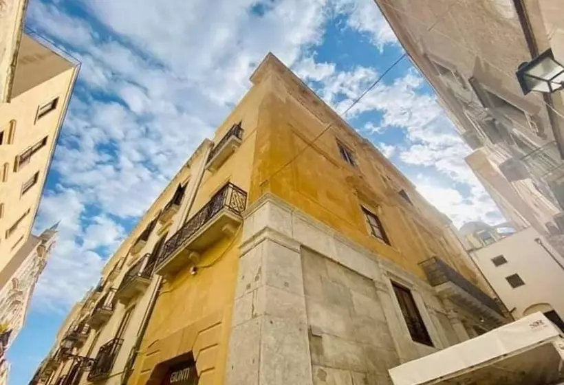 Angelo Apartments & Rooms