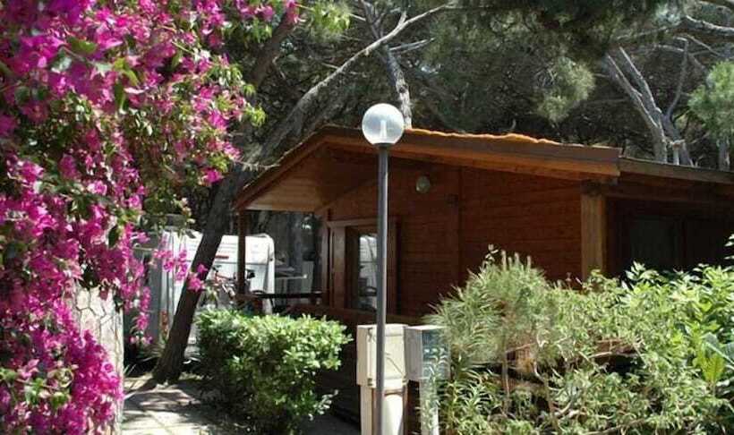 בית מלון כפרי Club Villaggio Magic Garden   Campground