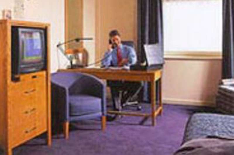 فندق Airport Inn Gatwick