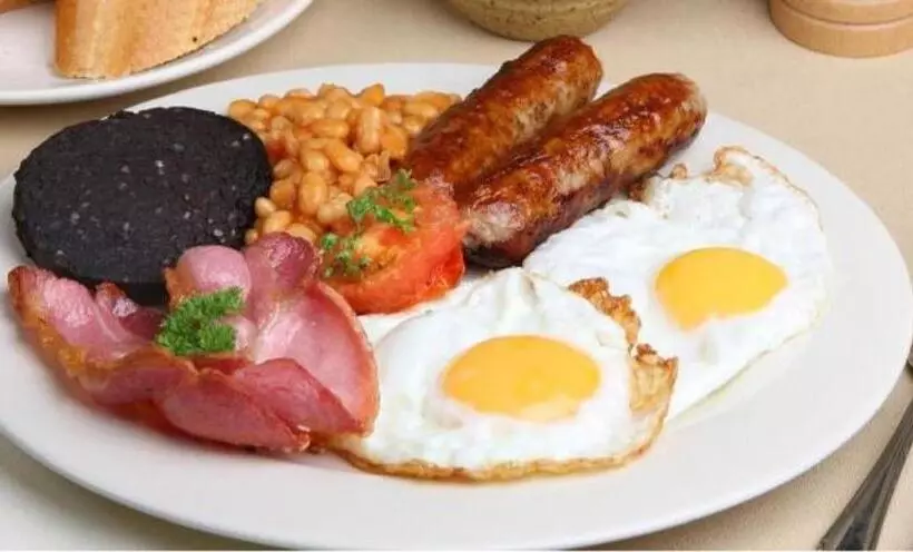 בית מלון כפרי Airport Inn Gatwick