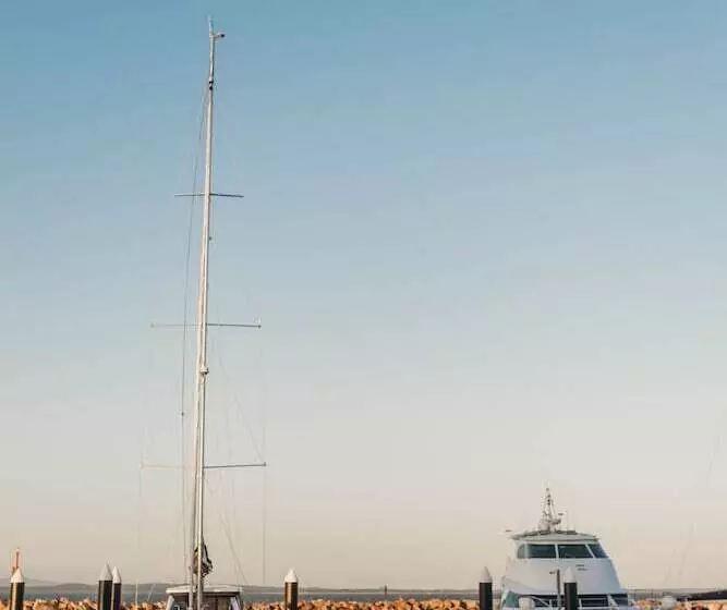 Отель Anchorage Port Stephens