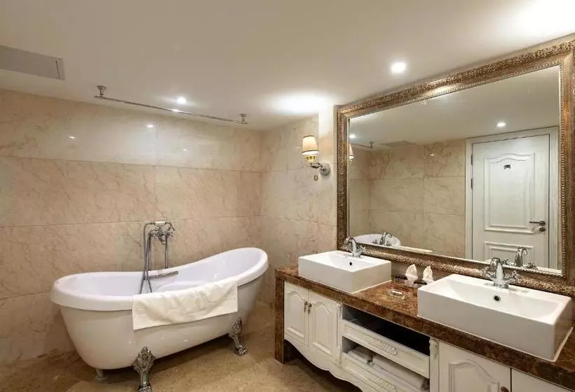 Отель Guilin Bravo