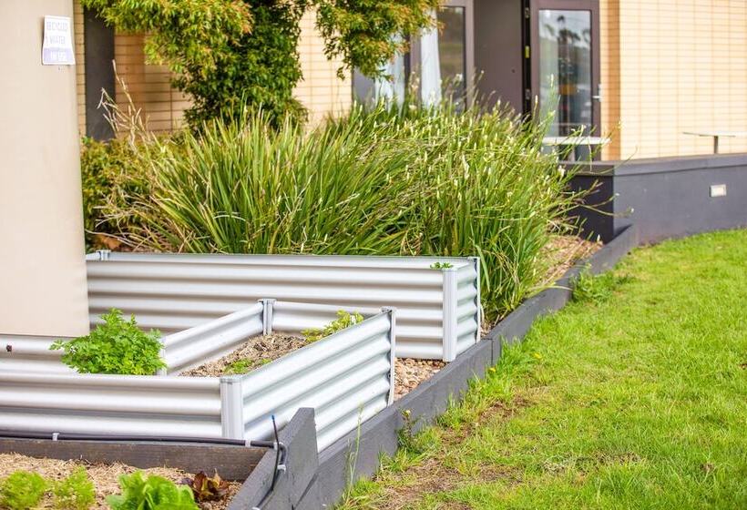 בית מלון כפרי Holiday Inn Melbourne Airport, An Ihg