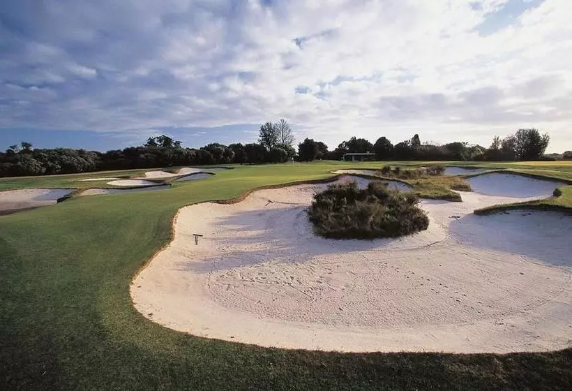 호텔 Holiday Inn Melbourne Airport, An Ihg