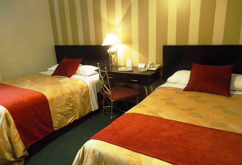فندق Leon De Oro Inn & Suites