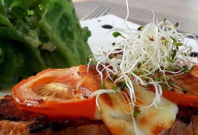 فندق Logis Atoll