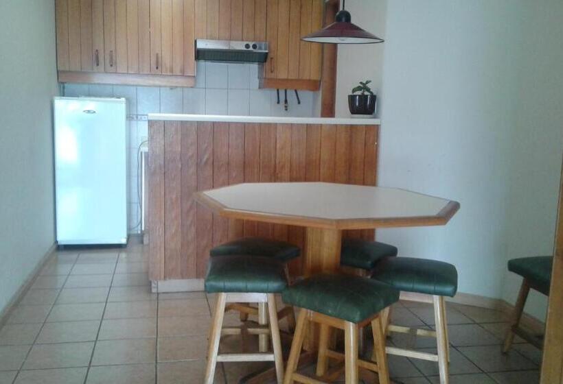 فندق Mistral La Herradura